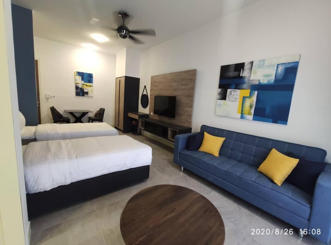 Homestay Shah Rizki at Imperio with swimming pool muslim friendly Malacca Bagian luar foto