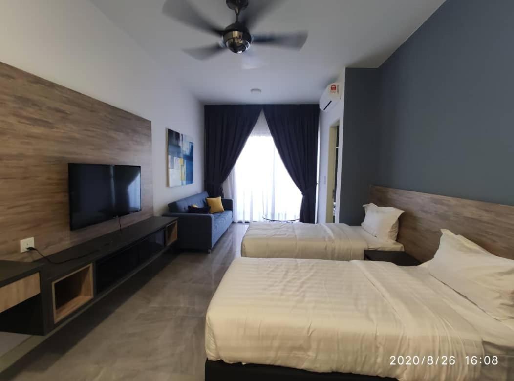 Homestay Shah Rizki at Imperio with swimming pool muslim friendly Malacca Bagian luar foto